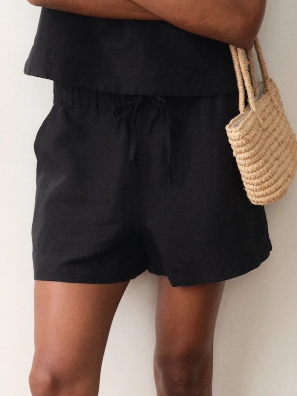 Marine Layer Black Women's Drawstring Linen-Blend Shorts size L